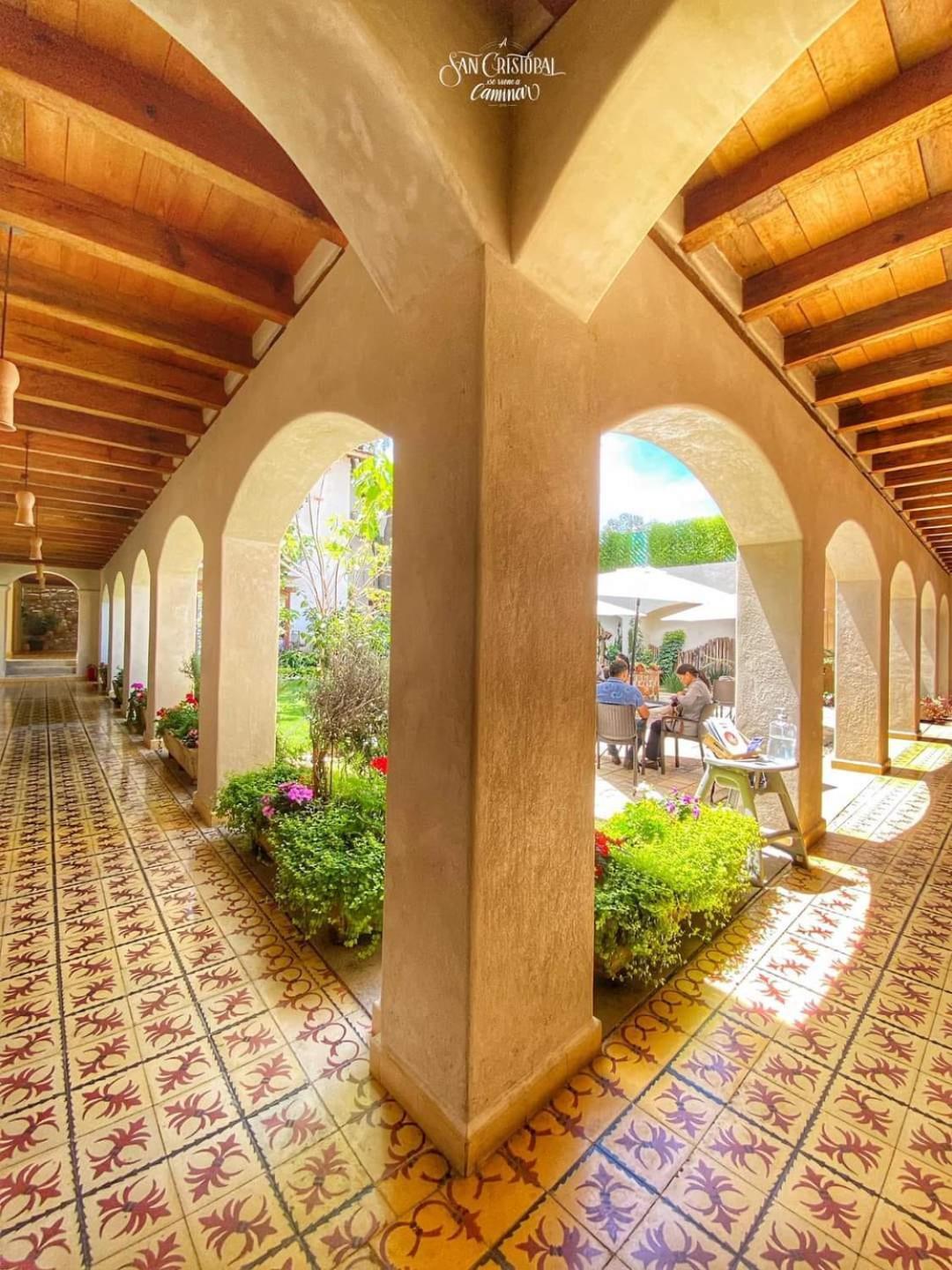 Hotel Junvay San Cristóbal de Las Casas エクステリア 写真